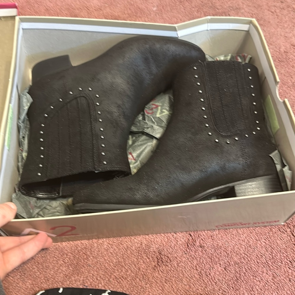 Black boots